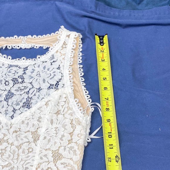 Whimsical Boho Wedding Gown Dress White Floral Lace Maxi Bride Love Everlasting - Picture 12 of 15